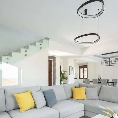 别墅 Montem Seaview I & Ii, Summer Retreats In Bali, By Thinkvilla Bali (Crete)